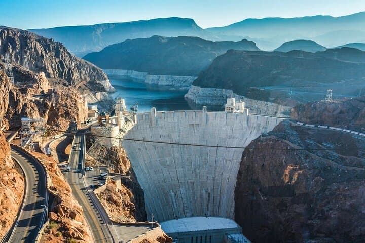 Hoover Dam Express Walk-On-Top Tour from Las Vegas — Walk the Dam & Bridge Views