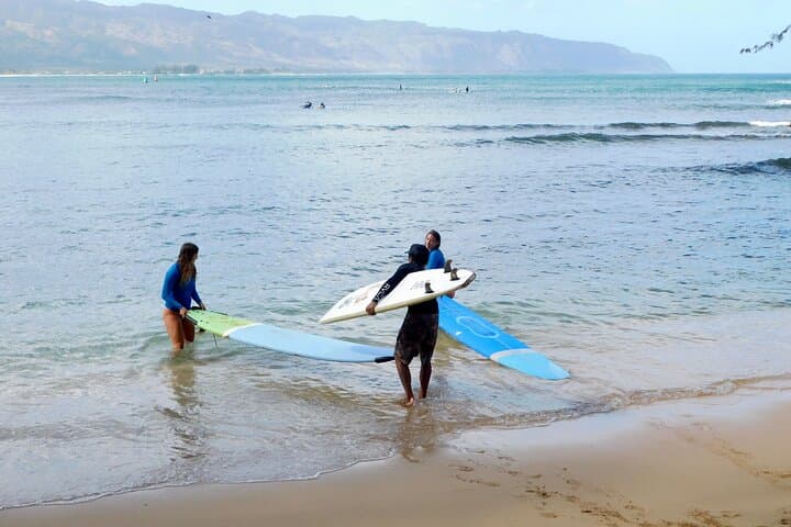 Beginner Surf Lesson North Shore Haleiwa Oahu — Learn to Stand Up with Local Pros photo 2