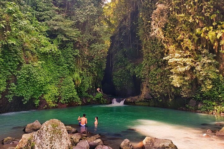Aling Aling Waterfall Trek: Sambangan Short Trek & Waterfall Jumps photo 2