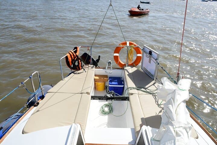 Mumbai Bay Breeze Sail: Sunset Compact Yacht Experience in Mumbai Harbor photo 3