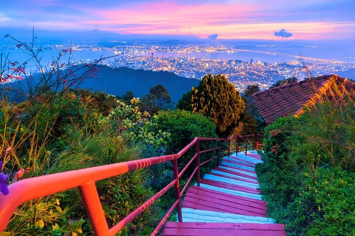 Kek Lok Si & Penang Hill: Fast-Lane Temple Tour and Funicular Ride photo 2