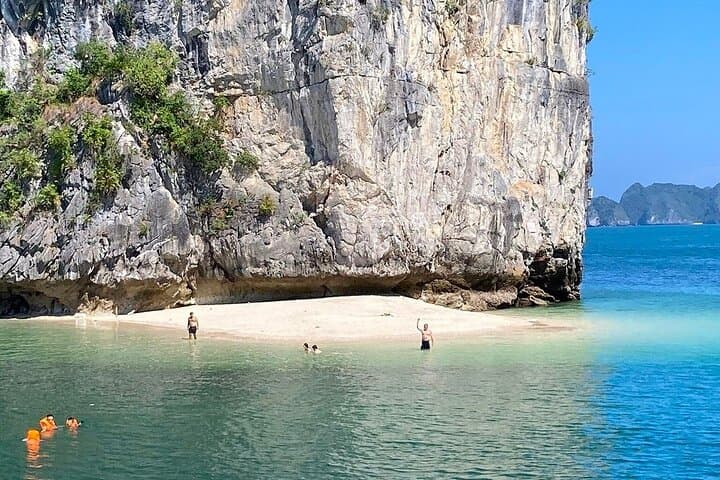Private Canoe Adventure: Lan Ha Bay & Ba Trai Dao from Ha Long photo 2