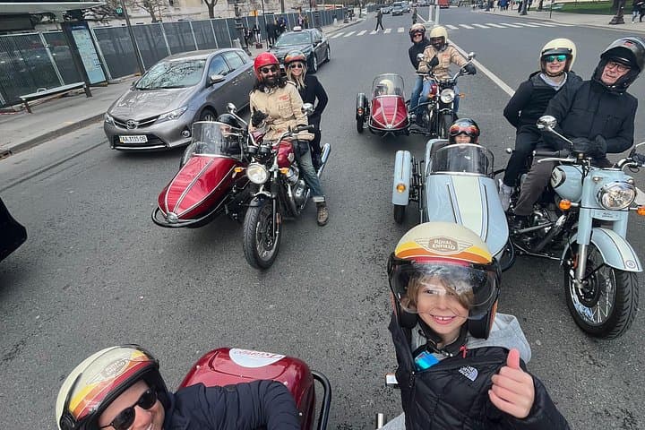 Vintage Sidecar Tour of Paris: Half-Day Custom Route from Bir-Hakeim photo 2