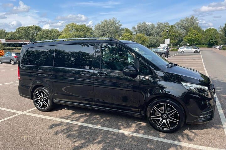 Private Transfer from London to Southampton: Reliable Chauffeur Service for Cruise & Port Transfers photo 3