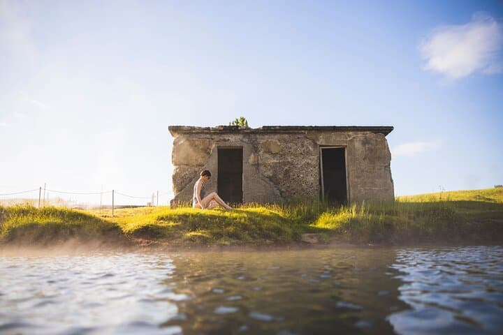 Private Golden Circle Day Trip: Secret Lagoon & Friðheimar Greenhouse photo 5