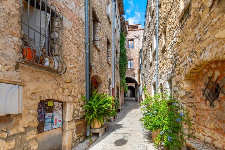 Nice West Coast Day Tour: Medieval Hilltop Villages & Cascades photo 6