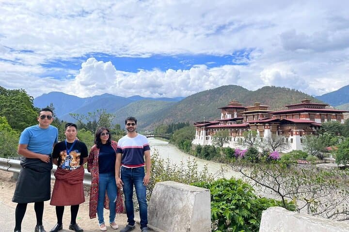 6-day-bhutan-highlights-thimphu-punakha-paro-adventure