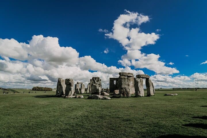 Private Stonehenge Excursion from Southampton – Skip the Crowds and Explore the Ancient Circle photo 4