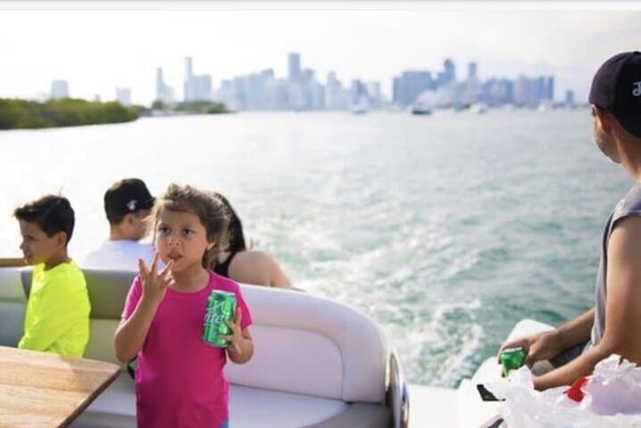 Miami Beach Boat Rental: Sunset Cruises, Skyline Views & Private Charters