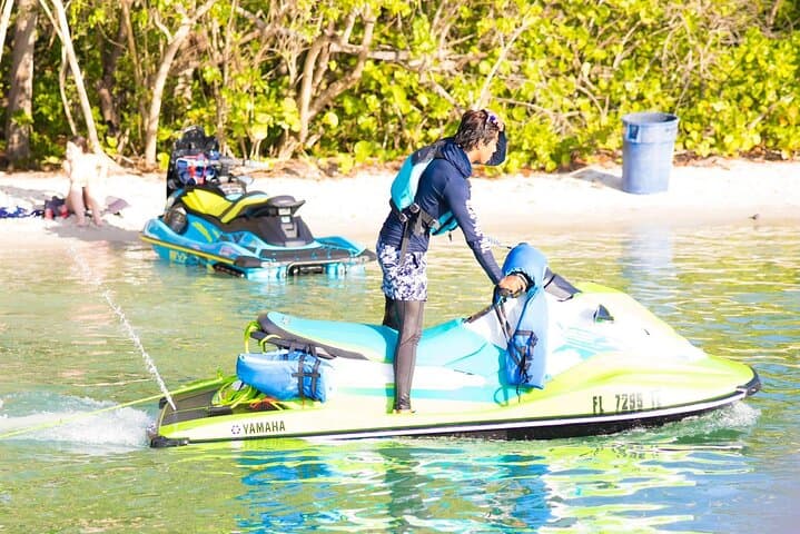 Miami Beach Boat Rental: Sunset Cruises, Skyline Views & Private Charters photo 4