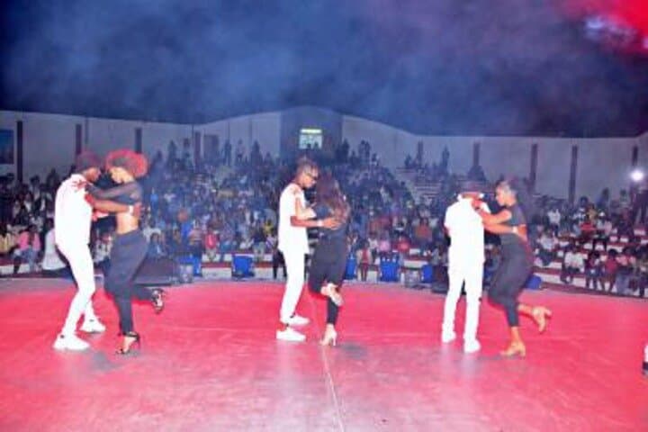 Kizomba in Santa Maria: Group Lessons at Chill Out Bar on Sal Island photo 3