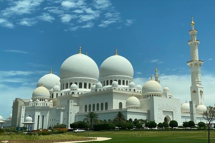 Abu Dhabi Day Tour: Sheikh Zayed Grand Mosque & Ferrari World from Dubai photo 2