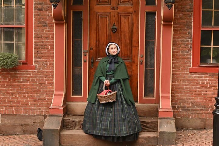Christmas on Benefit Street: Providence Holiday History Walking Tour photo 3