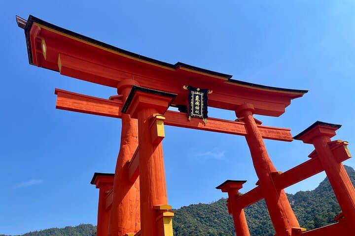 Hiroshima & Miyajima Private Day Tour — Peace Park, Floating Torii, Local Guide