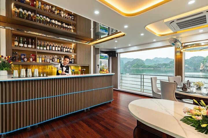 Halong Bay Deluxe Day Cruise from Hanoi: Sung Sot Cave, Ti Top & Kayaking photo 4