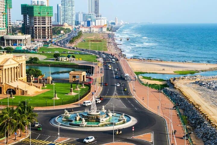 Explore Colombo's Cultural Charms and Muthurajawela Birdwatching