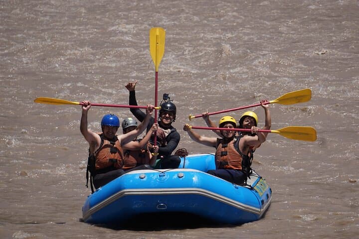 Maipo River Whitewater Rafting: Thrilling Class III–IV Runs from Santiago