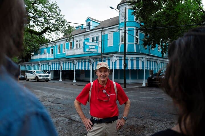 Garden District Walking Tour: Mansions, Cemeteries, and Irish Channel Stories photo 3
