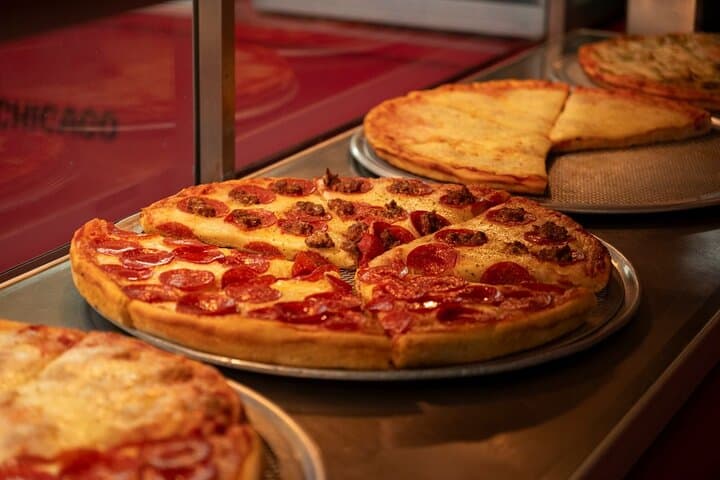 Chicago Food Tour — Taste River North’s Iconic Eats