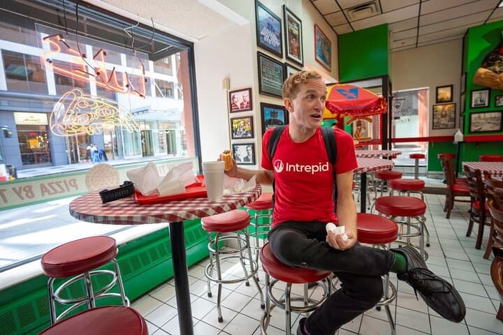 Chicago Food Tour — Taste River North’s Iconic Eats photo 5
