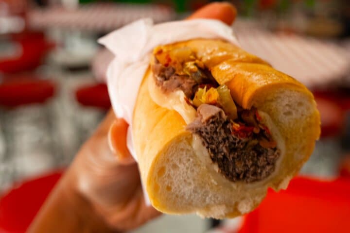 Chicago Food Tour — Taste River North’s Iconic Eats photo 2