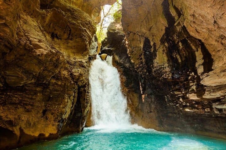 La Leona Falls Guided Hike, Cave Swim and Class I–III Tubing from Liberia photo 1