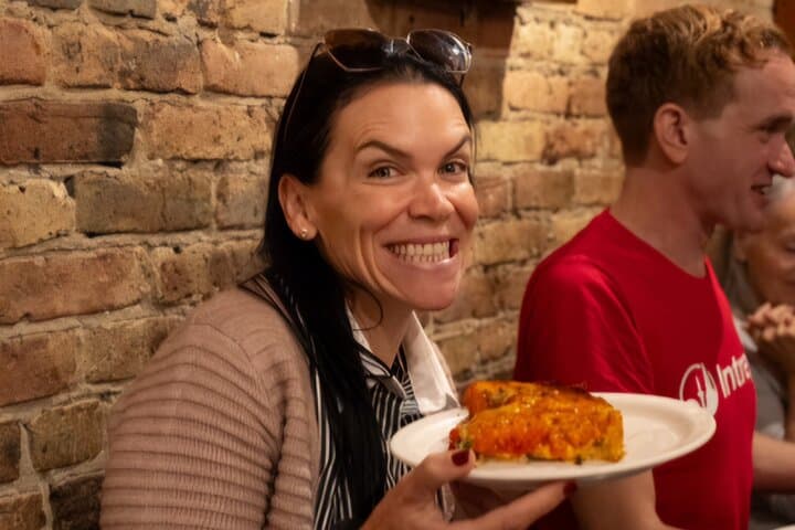 Chicago Food Tour — Taste River North’s Iconic Eats photo 6