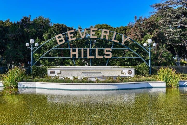 Beverly Hills on Foot: Self-Guided Rodeo Drive Walking Tour