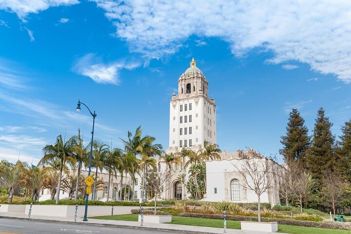Beverly Hills on Foot: Self-Guided Rodeo Drive Walking Tour photo 2