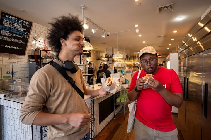 Brooklyn Family-Owned Brownstone Bites — 3-Hour Carroll Gardens Food Tour photo 2