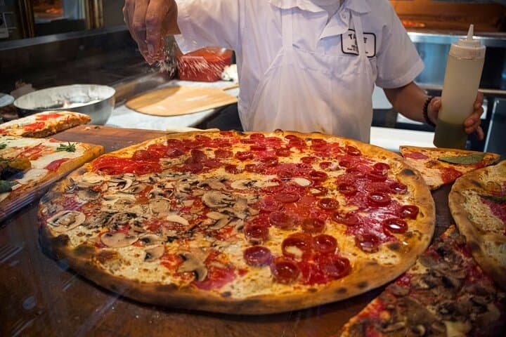 Brooklyn Family-Owned Brownstone Bites — 3-Hour Carroll Gardens Food Tour photo 4