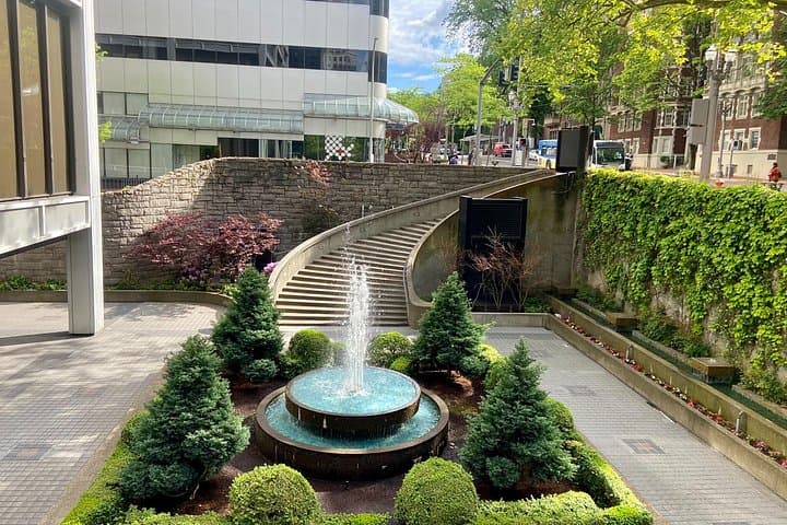 Portland Best of the City: Small-Group Walking Tour of Downtown photo 4