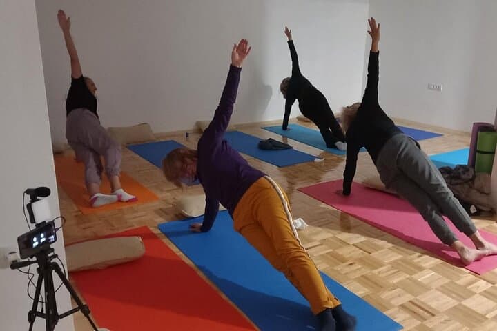 Sunset Yoga on Lake Ohrid: Small-Group Evening Classes photo 4