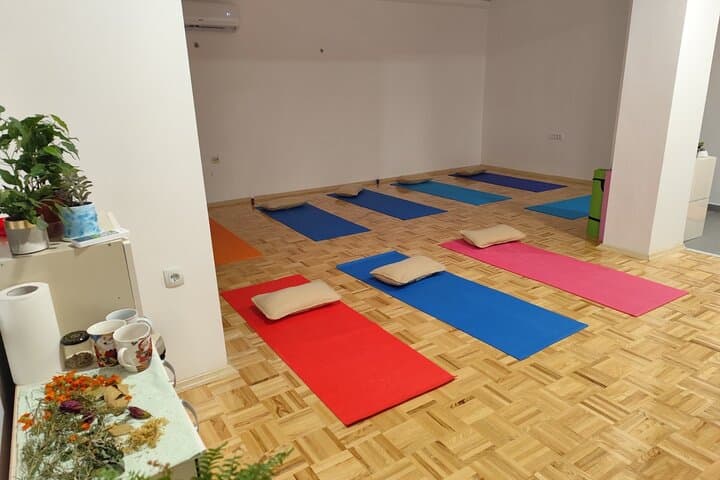Sunset Yoga on Lake Ohrid: Small-Group Evening Classes photo 2