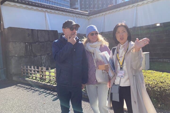 Strolling Edo Castle: East Garden Walking Tour at the Imperial Palace, Tokyo photo 2