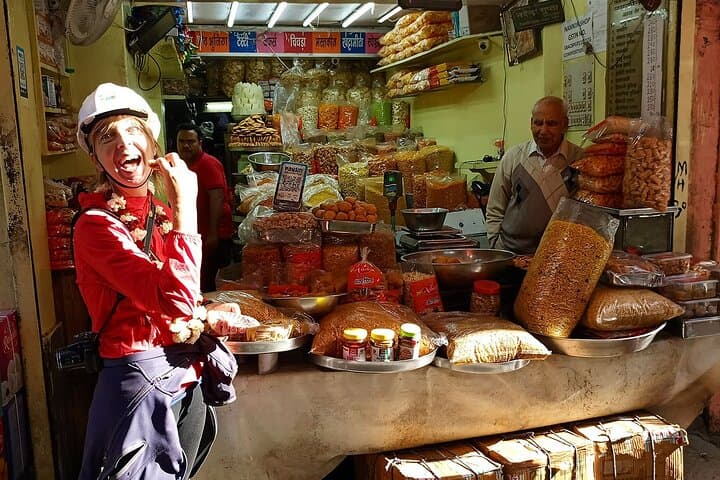 Jaipur Morning Bike Tour: Walled City Sights & Street Food Tasting photo 6