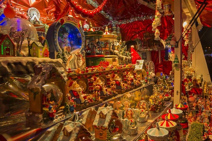 Prague Christmas Market Track Game — Interactive Scavenger Hunt in Old Town photo 3