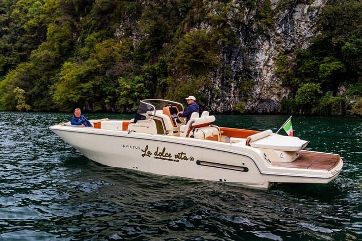 Lake Como Grand Tour — 5-Hour Private Invictus Boat Trip from Varenna photo 3