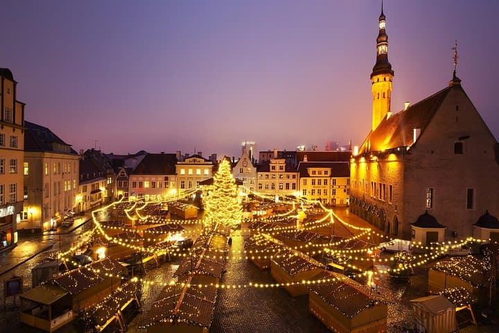 Tallinn Christmas Market Treasure Hunt — Unusual Track Game in Old Town photo 2