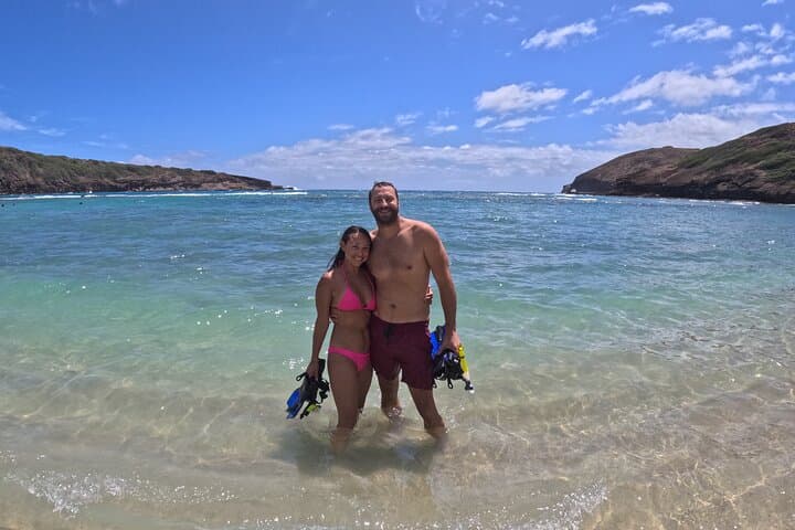 Guided Hanauma Bay Snorkel Tour: Skip the Line & Swim with Turtles photo 5