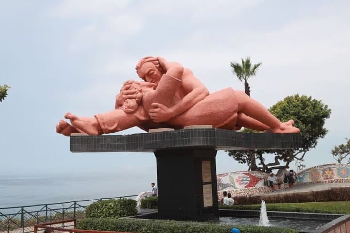 Old and Modern Lima: 3.5‑Hour Guided City Tour of Miraflores and the Historic Center photo 5