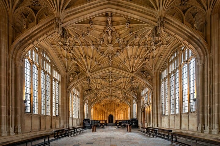 Oxford by Rail: Day Tour with Harry Potter Highlights photo 2