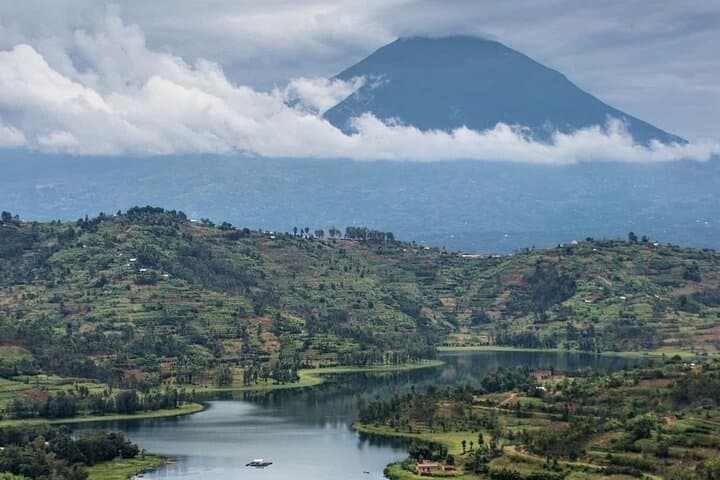 Climb Mount Muhabura: 2-Day Hike from Kisoro photo 5