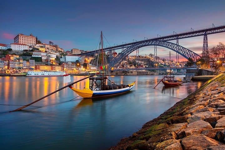 2-Day Porto and Aveiro Tour with Moliceiro Boat Cruise photo 1