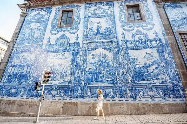 2-Day Porto and Aveiro Tour with Moliceiro Boat Cruise photo 3