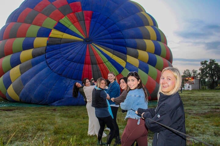 Sunrise Hot Air Balloon Over Teotihuacan: Flight with Round-Trip Transport from Mexico City photo 1