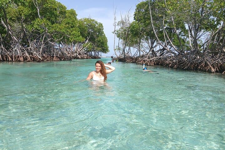 La Parguera Boat Charter: Kayak, Snorkel & Cayo Caracoles Day Trip photo 1