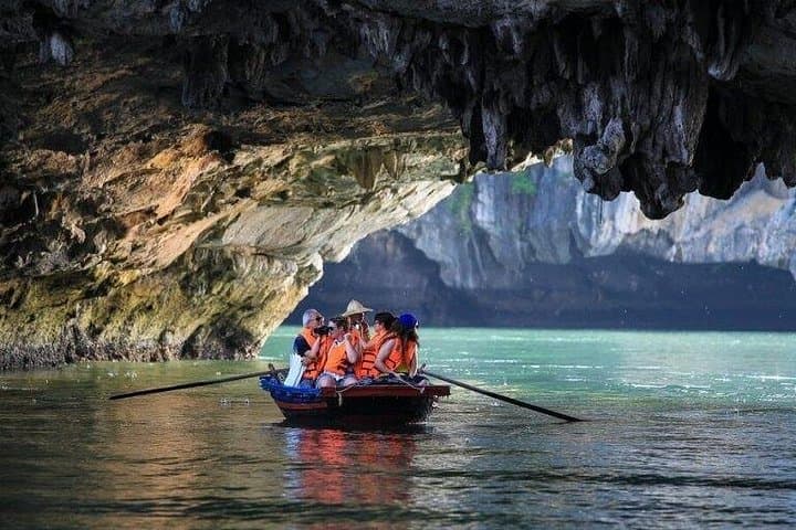 Luxury Bai Tu Long Day Cruise from Hanoi — Halong Bay Highlights photo 4