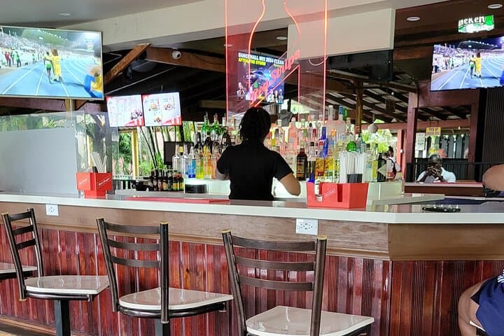 Montego Bay Rum Tour: Sam Sharpe Square, Distillery Tasting & Jerk Pairings photo 4