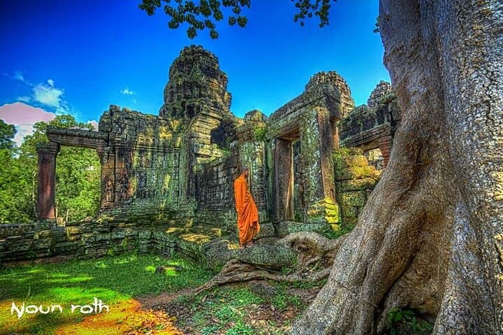 Full-Day Angkor Wat & Small-Circuit Temples — Banteay Srei, Ta Prohm & Angkor Thom photo 6